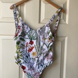 Vitamin A swimsuit size 10